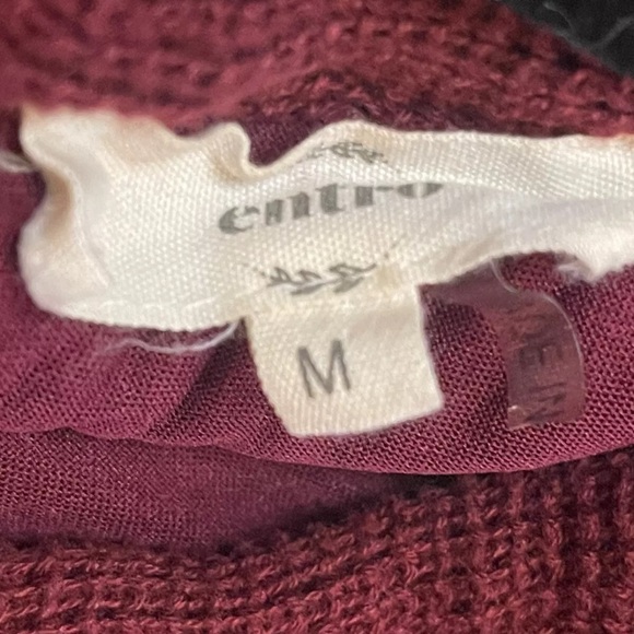 ENTRO Womens Dress Size M Crochet Top Red And Floral Print Tie Back Sweater Top - Picture 3 of 3